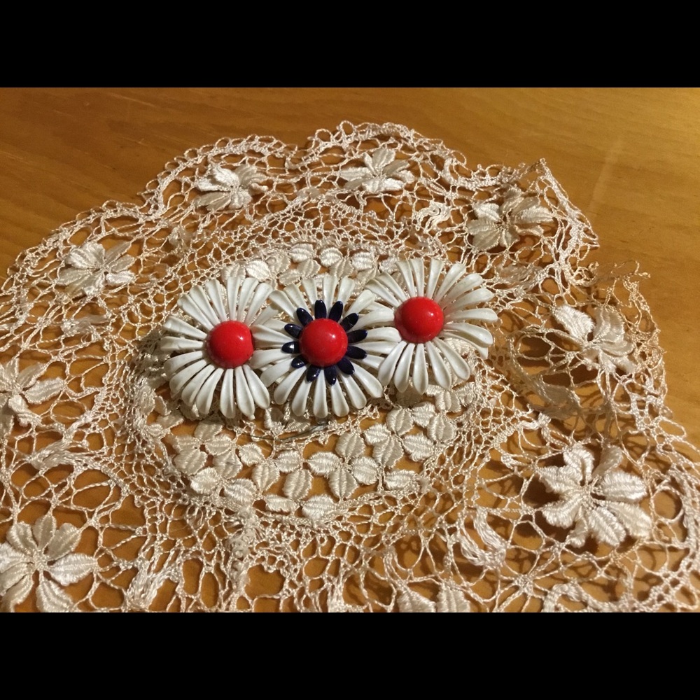 Vintage Brooch